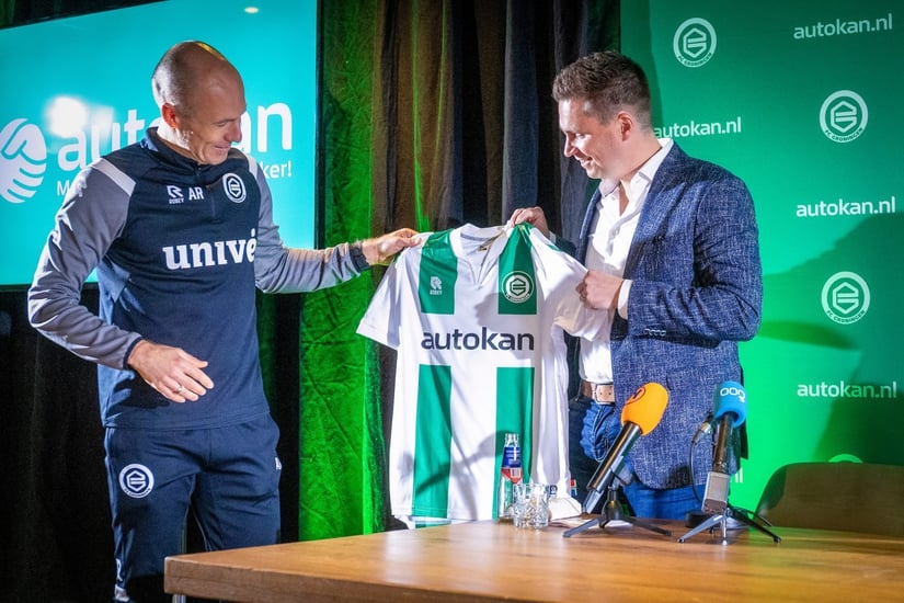 Autokan op FCG shirt